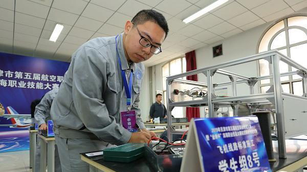 ������ԭ���׻𾺼��������� Ϊ�׻𾺼���ҵ��չ�ṩ�˲Ŵ���