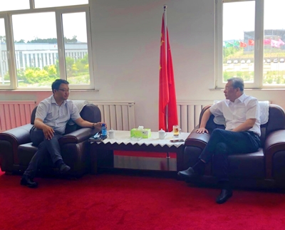 �����쵼������ͨ���׻𾺼���ҵ԰�ι۵���