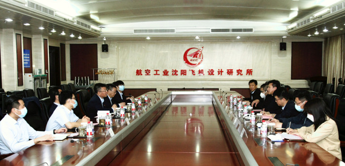 ����ͷ����ҵ �������׻𾺼���ҵ��������չϵ�л֮һ�������׻𾺼���ҵ�������׻𾺼���ҵ��������չ������̸